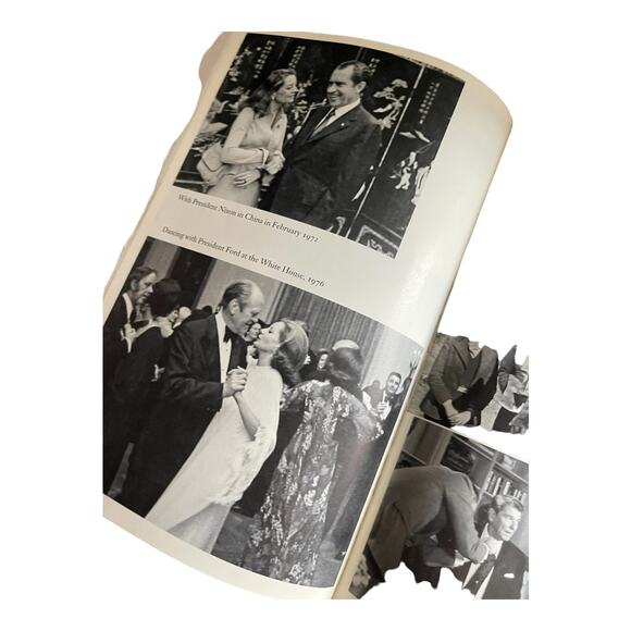 Barbara Walters Memoir with Photos Hardcover Book Audition - Picture 5 of 9